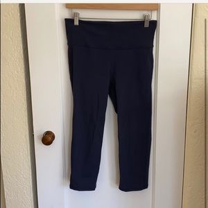Navy blue Athleta 3/4 length leggings